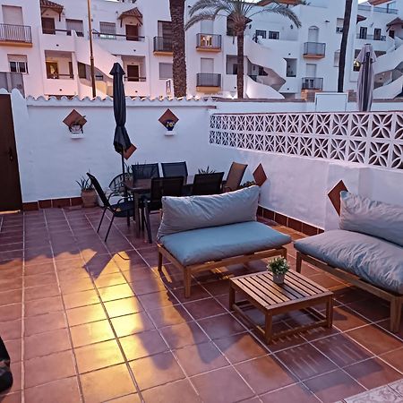 Casa De Las Palmeras ベナルマデナ エクステリア 写真