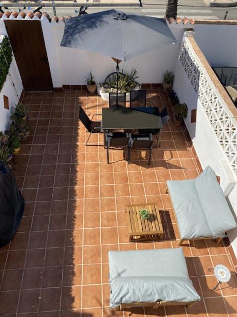 Casa De Las Palmeras ベナルマデナ エクステリア 写真